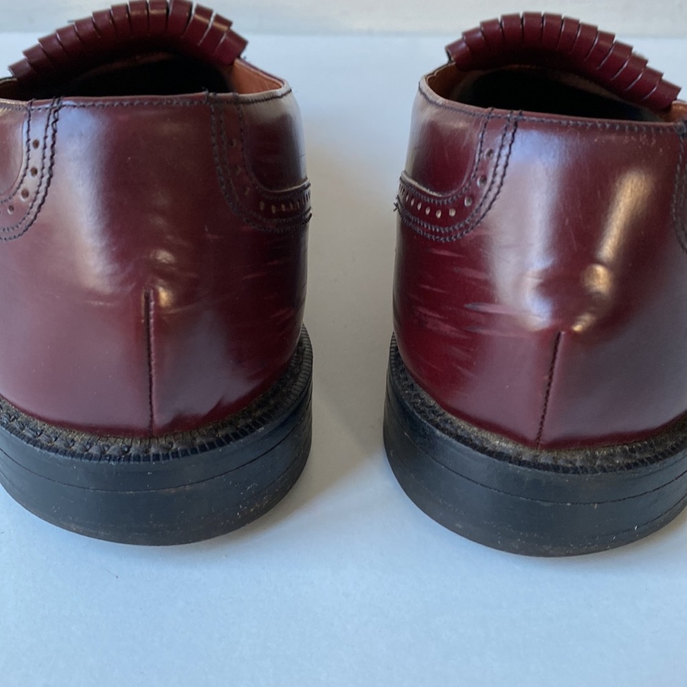 One pair of brown Bostonian Classic Dress Shoes with tassel - Picture 6 of 11